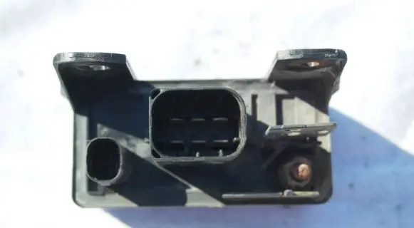 Mercedes-Benz E W211 Fan control module 6gf30