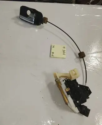 Ford Focus Rear door lock 2S4AA26412CB