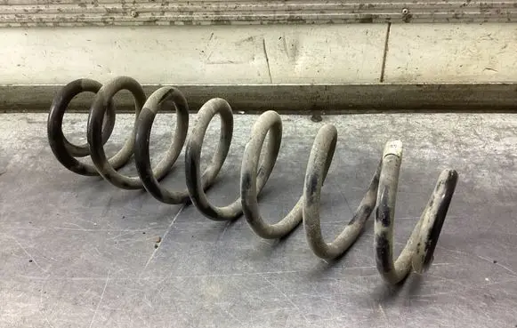 Skoda Superb B8 (3V) Rear coil spring 3Q0511115