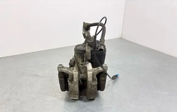 BMW 3 G20 G21 Rear brake caliper 33020