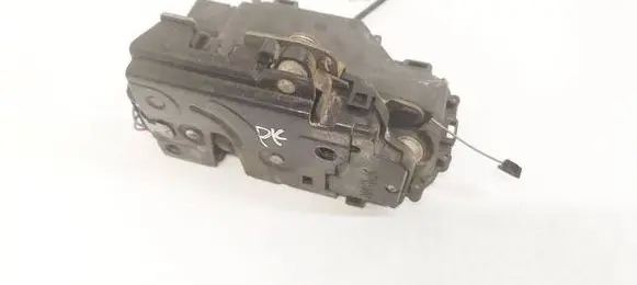 Skoda Octavia Mk1 (1U) Front door lock