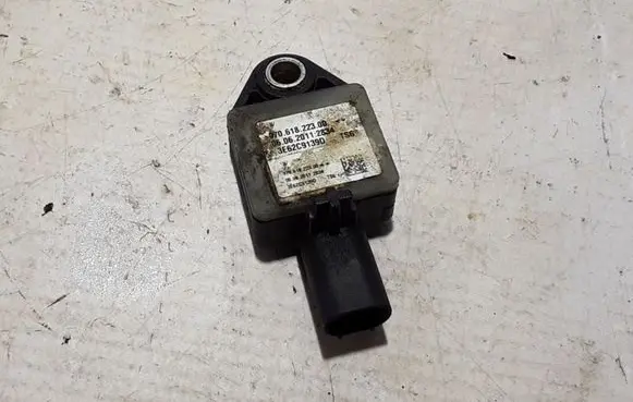 Porsche Panamera (970) Airbag deployment crash/impact sensor 97061822300