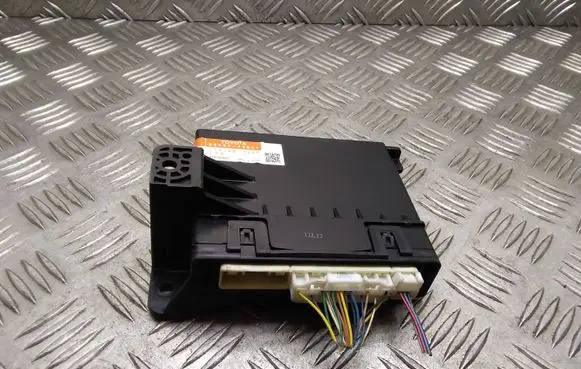 Toyota Prius (XW30) Climate control unit 8865047061 1777004400