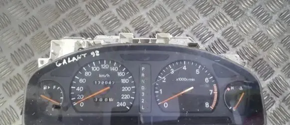 Mitsubishi Galant Speedometer (instrument cluster) MR216543 157370-6751