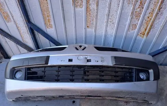 Renault Megane II Front bumper 8200484322