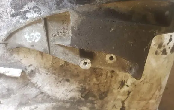 Volkswagen Transporter - Caravelle T5 Holder (bracket) 7E0199370