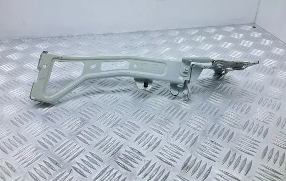 Audi A4 S4 B9 Fender mounting bracket 8W0821135B 8W0821183A