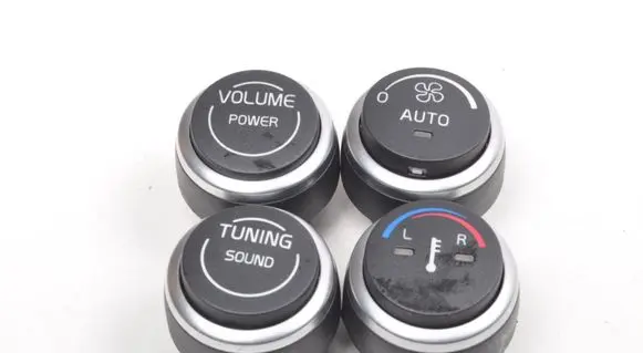 Volvo C30 Central console control unit 