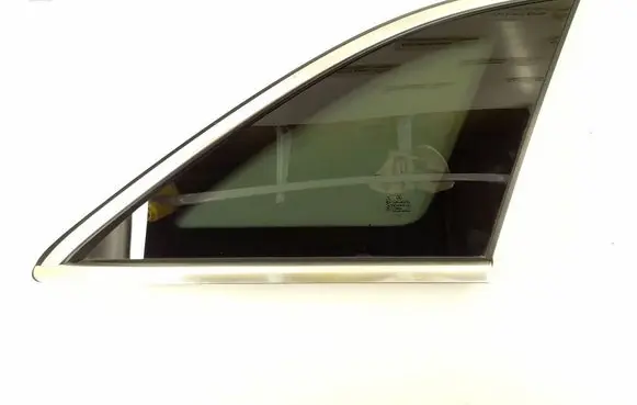 Mercedes-Benz GLC X253 C253 Rear side window 2536703800 2536703601