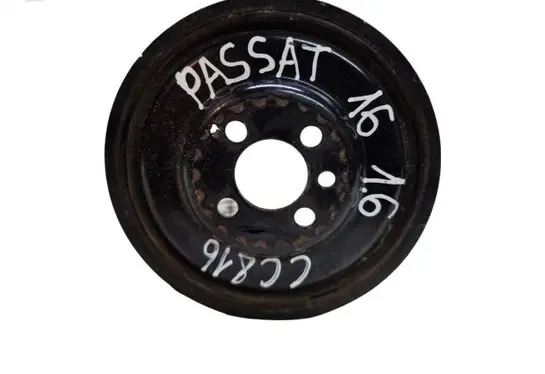 Volkswagen PASSAT B8 Crankshaft pulley 04L105243 04L105243V200