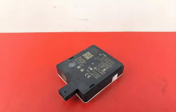 Mercedes-Benz E W213 Blind spot module A0009008628