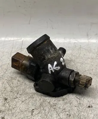 Audi A6 S6 C4 4A Engine coolant pipe/hose 046121133a