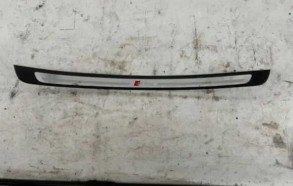 BMW 3 F30 F35 F31 Front sill trim cover 8X3853373