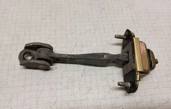 Ford Mondeo Mk III Front door check strap stopper 240802