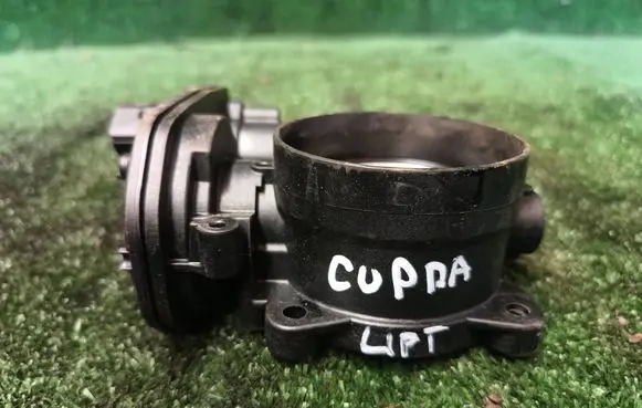 Cupra Formentor Throttle body valve 04E133062S