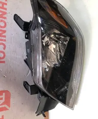 Mitsubishi Outlander Headlight/headlamp MN133867 STANLEYP3278L
