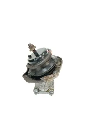Lexus LS 400 Engine mounting bracket