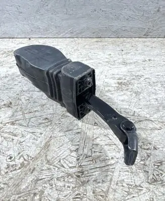 Porsche Macan (95B) Rear door check strap stopper 8R0839249F