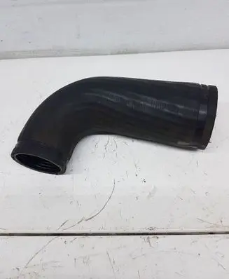 Volvo V70 Intercooler hose/pipe 08699419