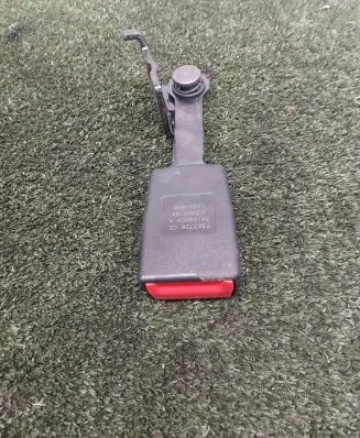 BMW i3 Rear seatbelt buckle 7347726