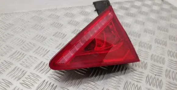 Audi A7 S7 4G Tailgate rear/tail lights 4G8945094