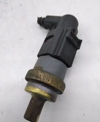 Coolant temperature sensor