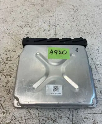 Volvo XC70 Engine control unit/module ECU 30684877A 06193 0000052549