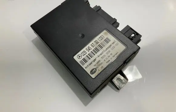 Mercedes-Benz CLK A209 C209 Tow bar trailer control unit/module 0295456732 5DD00810200 A0295456732