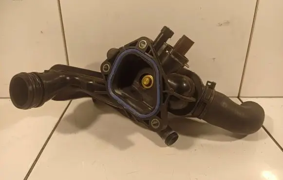 Mini One - Cooper R57 Thermostat housing 