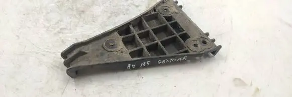 Audi A4 S4 B5 8D Front bumper mounting bracket 8d0807284