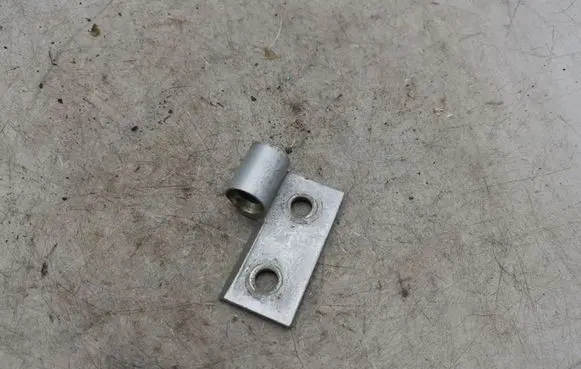 BMW 5 E39 Rear door lower hinge NOCODE