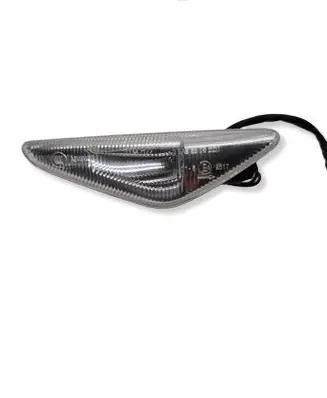 BMW X5 E70 Front fender indicator light 7171008 0218000
