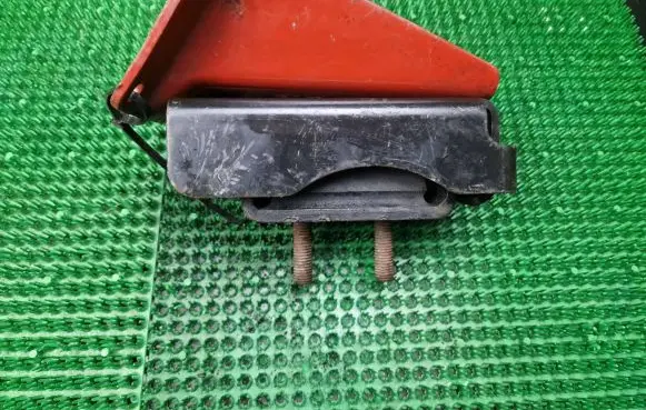 Iveco Daily 35 - 40.10 Engine mount bracket 504046292EB 7421005