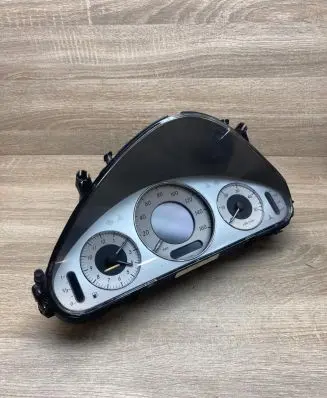 Mercedes-Benz E W211 Speedometer (instrument cluster) A2115406047 110080292