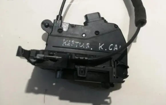 Renault Captur Rear door lock 825019254R 40717225