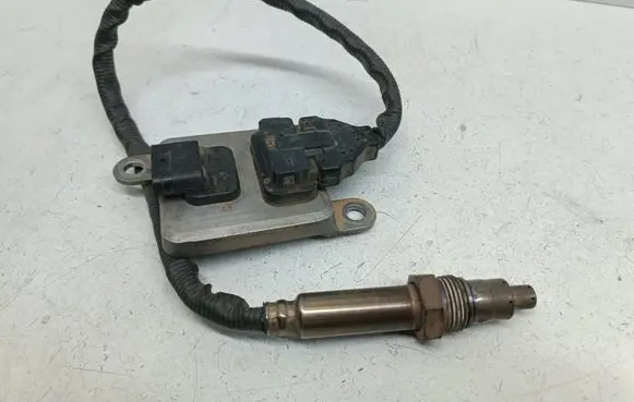 Mercedes-Benz GLC X253 C253 Lambda probe sensor A0009050008 0009050008 A2C1261020024