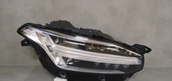 Volvo XC90 Headlight/headlamp 32228297