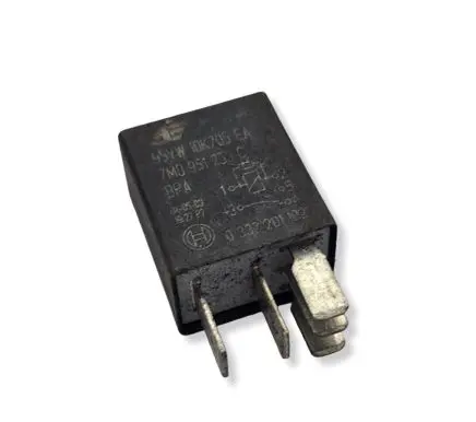 Volkswagen Touareg I Other relay 7M0951253C 95VW10K705EA 0332201102