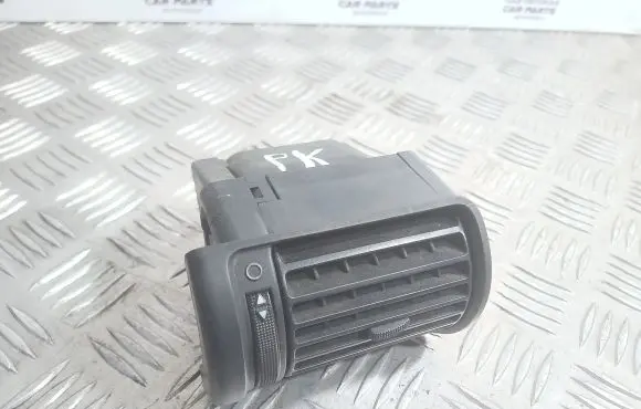 Audi A4 S4 B5 8D Dashboard side air vent grill/cover trim 8D1820901