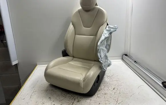 Tesla Model X Front driver seat 145406600A