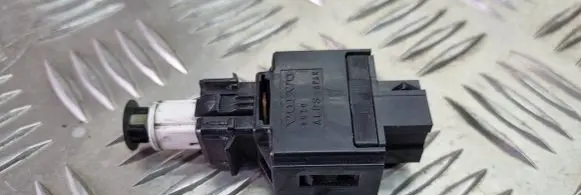 Volvo S70 V70 V70 XC Brake pedal sensor switch 9128577 97W44K
