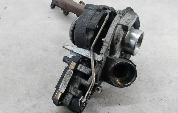 Mercedes-Benz CLK A209 C209 Turbo A6460900080