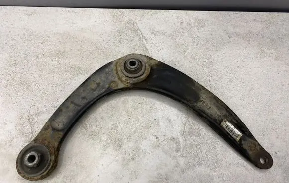 Citroen C4 Grand Picasso Front control arm 557451 0810936