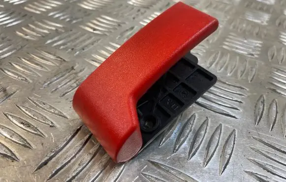 Mercedes-Benz B W245 Engine bonnet (hood) release handle