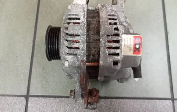 Mitsubishi Colt Generator/alternator mn195573