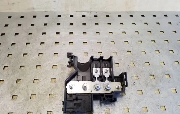 Audi A6 S6 C6 4F Fuse module 4F0941824