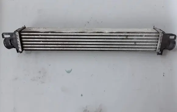 Alfa Romeo Giulietta Intercooler radiator 50517002