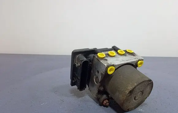 Toyota Avensis T250 ABS Pump 0265231327
