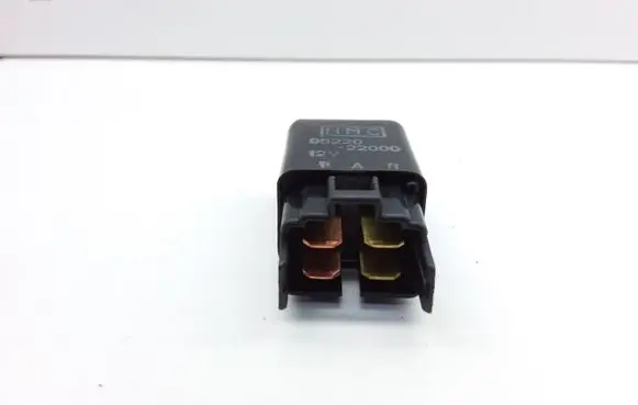 Hyundai Accent Hazard warning light relay 9522022000