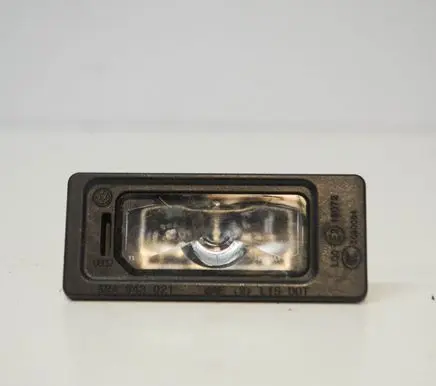Audi A4 S4 B9 8W Number plate light 5NA943021